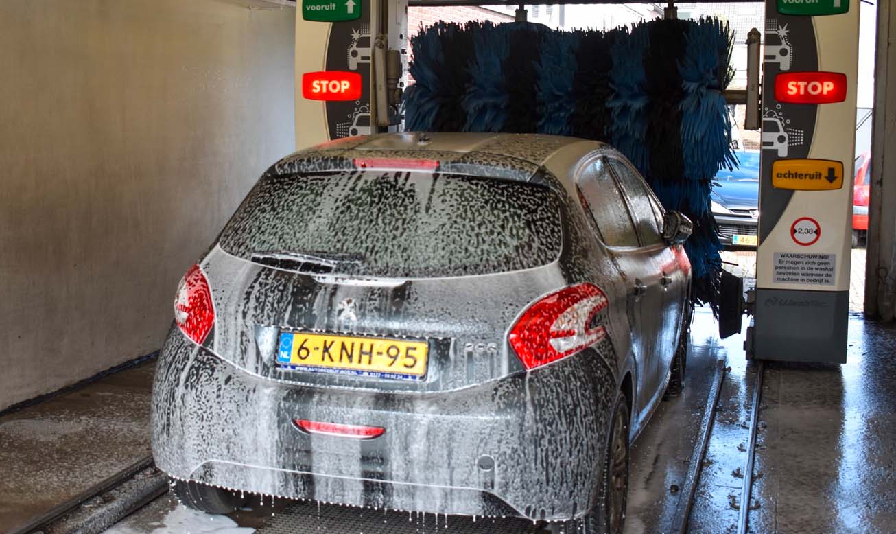 Autobedrijf Bos Hazerswoude – 1 wasstraat Service autowasstraat